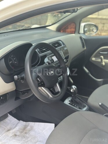 Kia Rio 2015, 73,000 km - 1.6 l - Bakı
