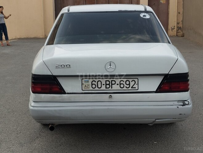 Mercedes E 200 d 1993, 254,887 km - 2.0 l - Bakı