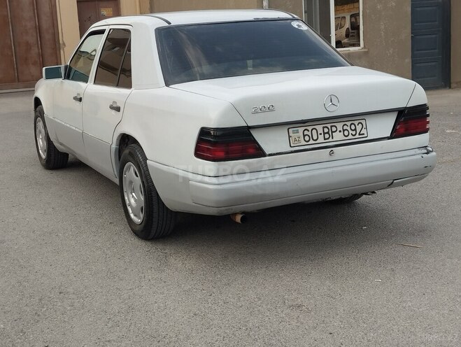 Mercedes E 200 d 1993, 254,887 km - 2.0 l - Bakı