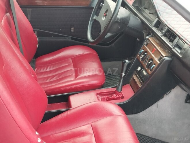 Mercedes E 200 d 1993, 254,887 km - 2.0 l - Bakı