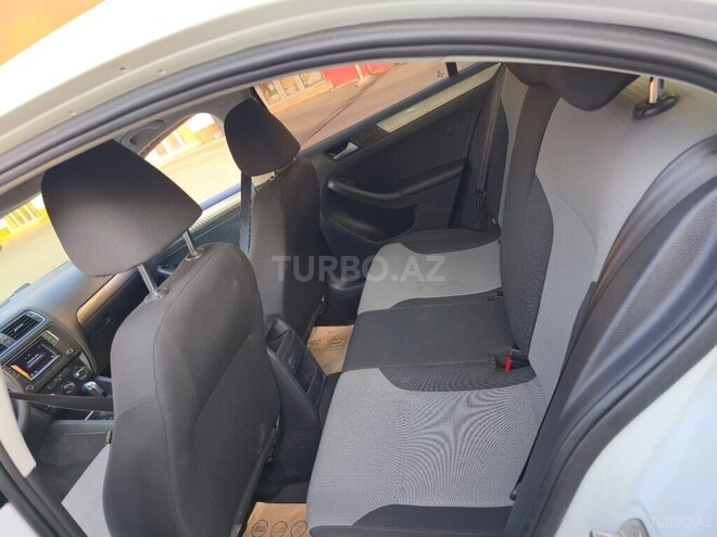 Volkswagen Jetta 2017, 166,000 km - 1.4 л - Bakı