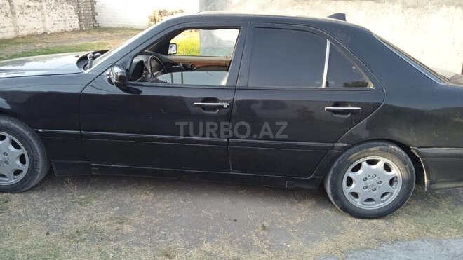 Mercedes C 280 1994, 290,000 km - 2.8 l - Ağdaş