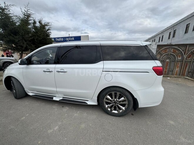 Kia Carnival 2015, 210,000 km - 2.2 l - Bakı