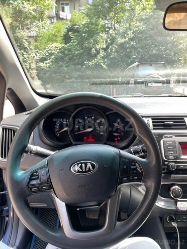 Kia Rio 2015, 220,000 km - 1.6 l - Bakı
