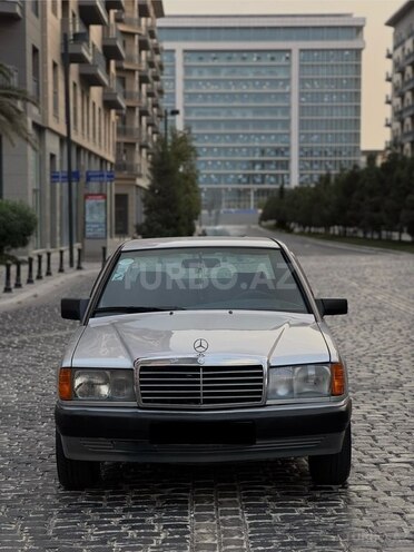 Mercedes E 200 1990, 170,000 km - 2.0 l - Bakı