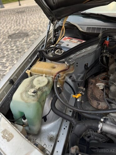 Mercedes E 200 1990, 170,000 km - 2.0 l - Bakı