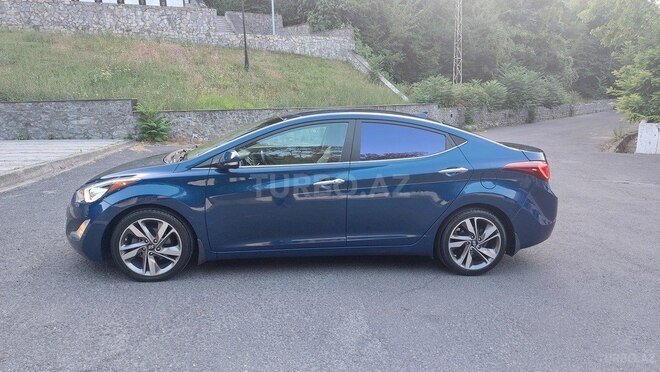 Hyundai Elantra 2015, 132,900 km - 1.8 l - Şəki