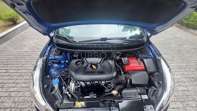 Hyundai Elantra 2015, 132,900 km - 1.8 l - Şəki