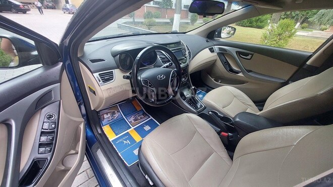 Hyundai Elantra 2015, 132,900 km - 1.8 l - Şəki