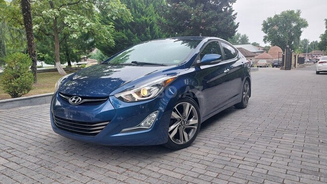 Hyundai Elantra 2015, 132,900 km - 1.8 l - Şəki