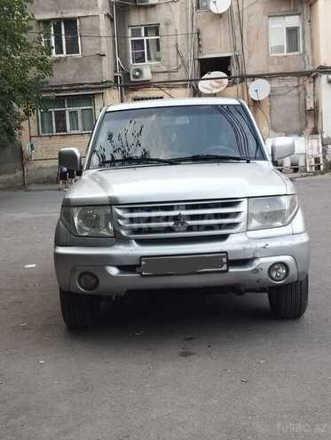 Mitsubishi Pajero io 2002, 196,000 km - 2.0 l - Bakı