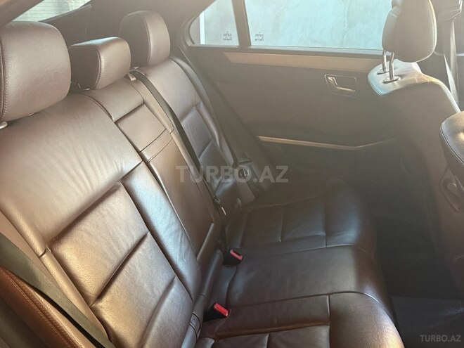Mercedes E 250 2009, 305,000 km - 2.1 l - Bakı