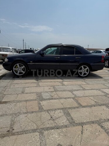 Mercedes C 220 1995, 590,000 km - 2.2 л - Bakı