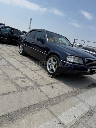 Mercedes C 220 1995, 590,000 km - 2.2 л - Bakı