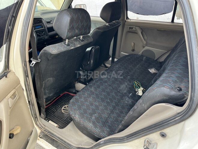 Volkswagen Golf 1993, 268,484 km - 1.4 l - Bakı