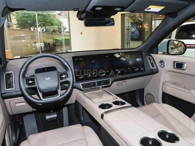 Li Auto L9 2025, 0 km - 1.5 l - Bakı