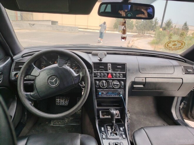 Mercedes C 230 1998, 333,000 km - 2.3 l - Bakı