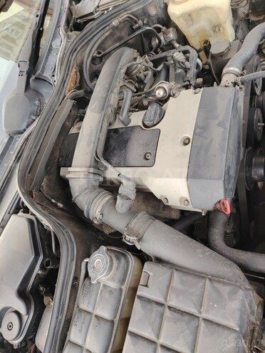 Mercedes C 230 1998, 333,000 km - 2.3 l - Bakı