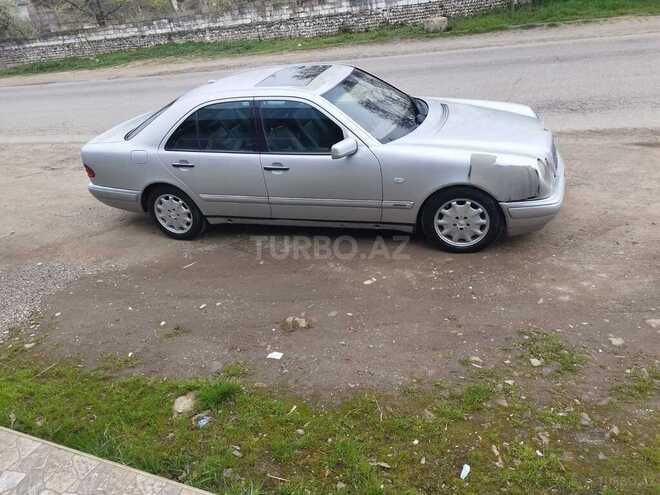 Mercedes E 300 1999, 650,000 km - 3.0 l - Masallı