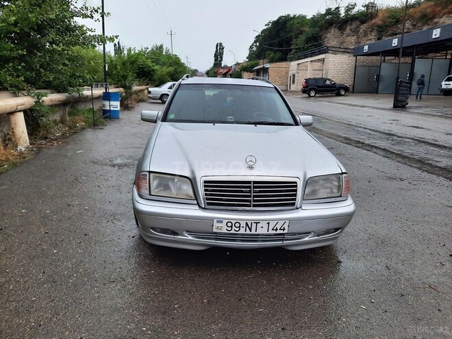 Mercedes C 240 1997, 345,809 km - 2.4 l - Qusar