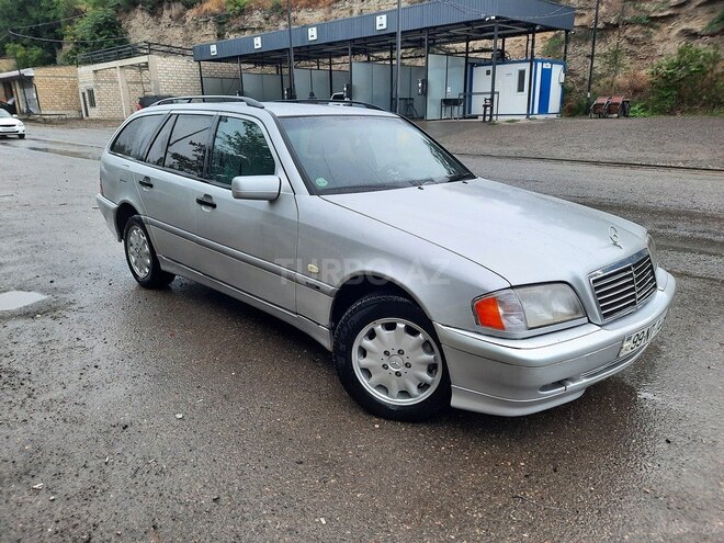 Mercedes C 240 1997, 345,809 km - 2.4 l - Qusar