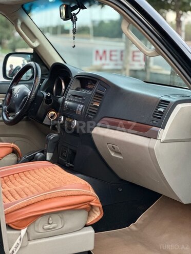 Mitsubishi Pajero 2007, 199,598 km - 3.0 l - Gəncə