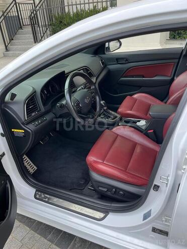 Hyundai Avante 2017, 9,400 km - 1.6 l - Bakı