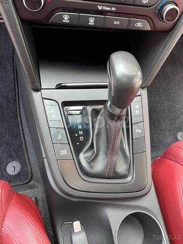 Hyundai Avante 2017, 9,400 km - 1.6 l - Bakı