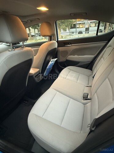Hyundai Elantra 2018, 157,716 km - 2.0 l - Bakı