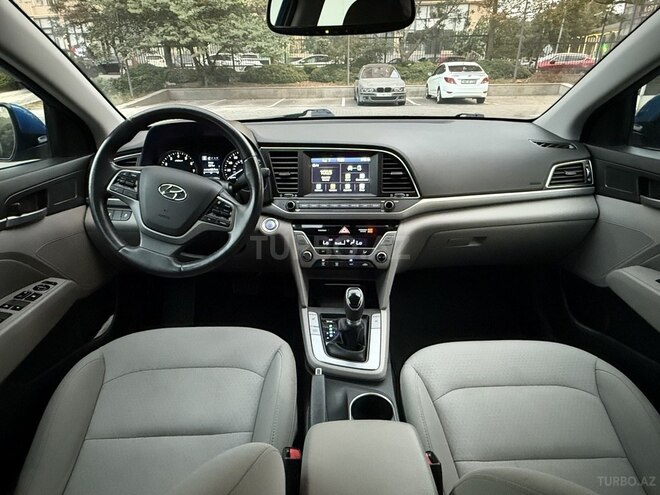 Hyundai Elantra 2018, 157,716 km - 2.0 l - Bakı