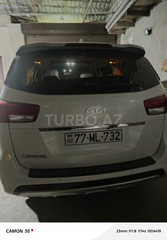 Kia Carnival 2015, 210,000 km - 2.2 l - Bakı