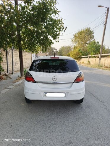 Opel Astra 2010, 409,000 km - 1.4 l - Xaçmaz