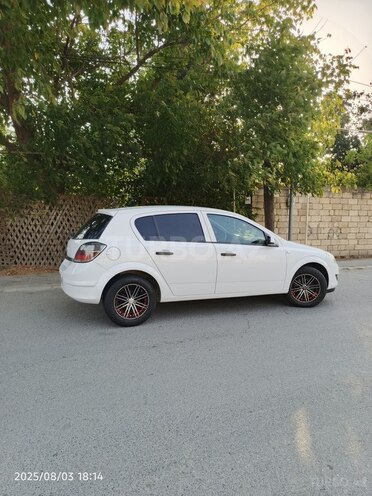 Opel Astra 2010, 409,000 km - 1.4 l - Xaçmaz