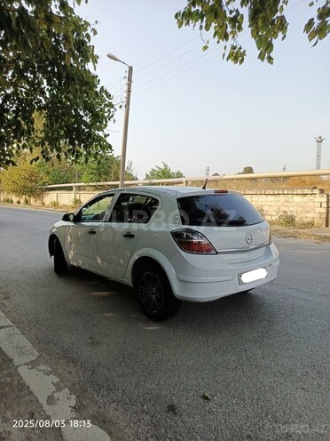 Opel Astra 2010, 409,000 km - 1.4 l - Xaçmaz