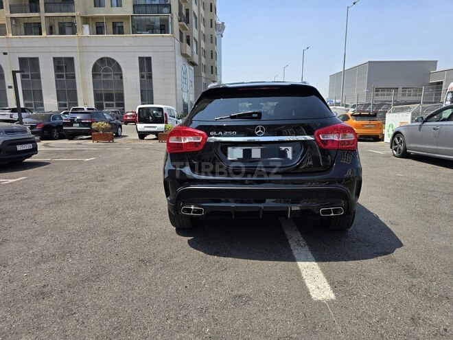 Mercedes GLA 250 2017, 145,000 km - 2.0 l - Bakı