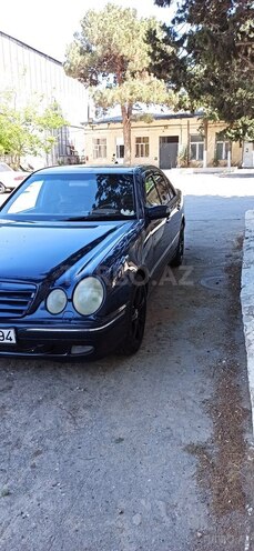 Mercedes E 200 1999, 406,000 km - 2.0 л - Bakı