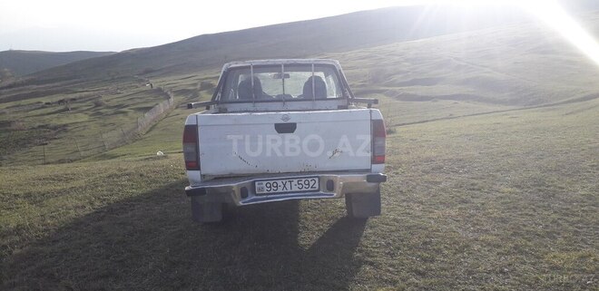 Nissan Navara 2000, 450,000 km - 2.4 l - Gədəbəy