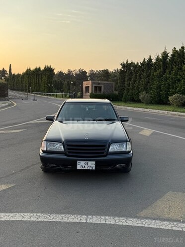 Mercedes C 200 1999, 299,811 km - 2.0 l - Naftalan