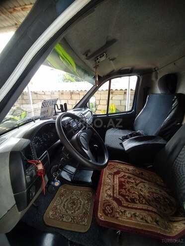 GAZ Sobol 2004, 300,000 km - 2.4 l - Salyan
