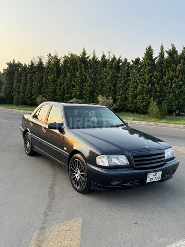 Mercedes C 200 1999, 299,811 km - 2.0 l - Naftalan