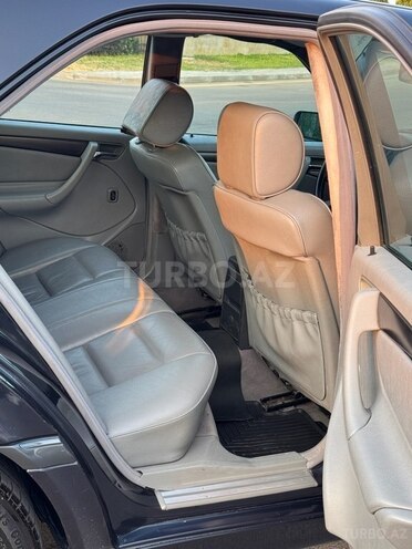 Mercedes C 200 1999, 299,811 km - 2.0 l - Naftalan