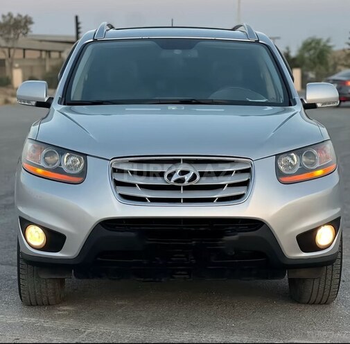 Hyundai Santa Fe 2010, 200,000 km - 2.0 л - Yevlax
