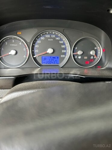 Hyundai Santa Fe 2010, 200,000 km - 2.0 л - Yevlax