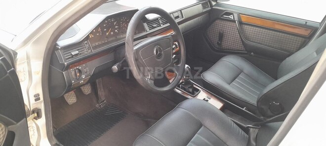 Mercedes E 200 d 1993, 475,640 km - 2.0 l - Bakı
