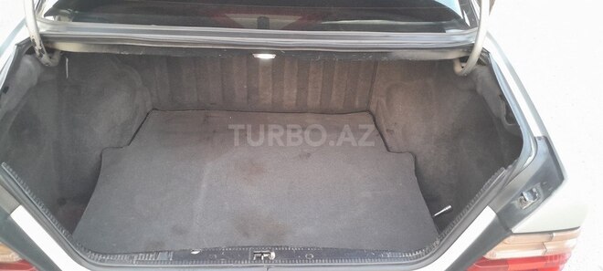 Mercedes E 200 d 1993, 475,640 km - 2.0 l - Bakı