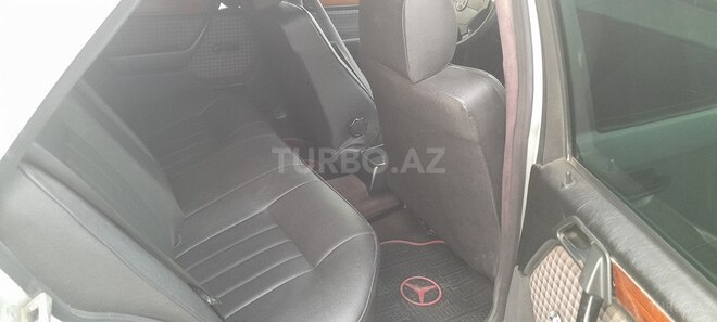 Mercedes E 200 d 1993, 475,640 km - 2.0 l - Bakı