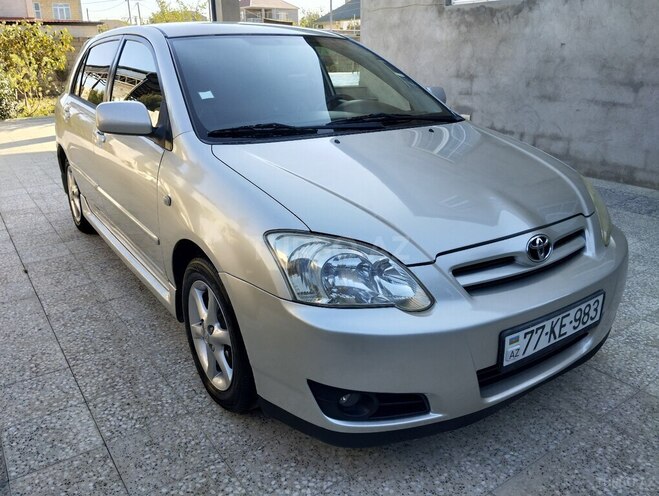 Toyota Corolla 2005, 303,000 km - 1.4 л - Bakı