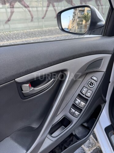 Hyundai Avante 2015, 143,000 km - 1.6 l - Bakı