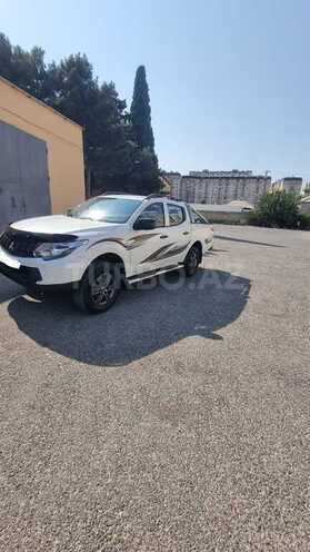 Mitsubishi L200 2016, 333,000 km - 2.4 l - Bakı