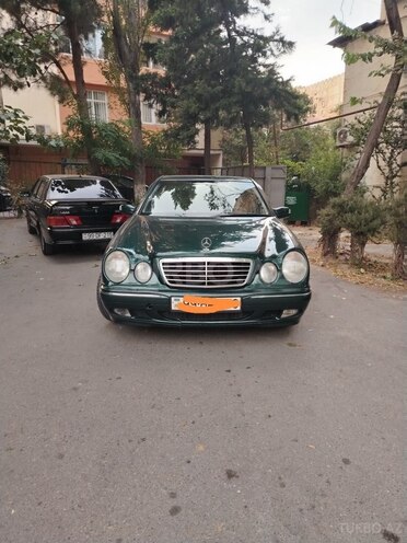 Mercedes E 220 d 1999, 434,600 km - 2.2 л - Bakı